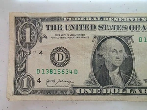 AMERICAN ONE DOLLAR BILL NOTE dirty print on serial number  D13815634D - Picture 1 of 4
