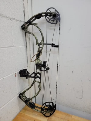 Obsession Bone Mossy Oak Bottomland, Loaded Compound Bow, ~26" DL, ~80/90Lbs DW - Image 1 of 4