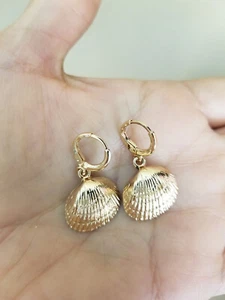 Sea Shell Gold Dangle Small Hoop Earrings JO - Picture 1 of 4