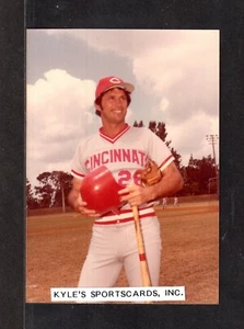 Junior Kennedy  REDS  UNSIGNED  3-1/2 x 4-7/8  ORIGINAL COLOR SNAPSHOT PHOTO #7 - Picture 1 of 1