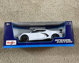 2020 Chevrolet Corvette Stingray Coupe C8 Arctic White Special Maisto 1/18 - Picture 1 of 7
