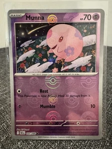 Pokemon TCG - Munna - 035/086 (Poke Ball Pattern Holo) - SV: Black Bolt - Picture 1 of 2