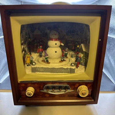 Diorama musical animado TV retro de Navidad Foto 1 de 4