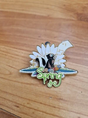 Disney Dlrp Limitierte Auflage Feder 2014 Bambi Blumen The Stinktier LE1000 Pin - Bild 1 von 2