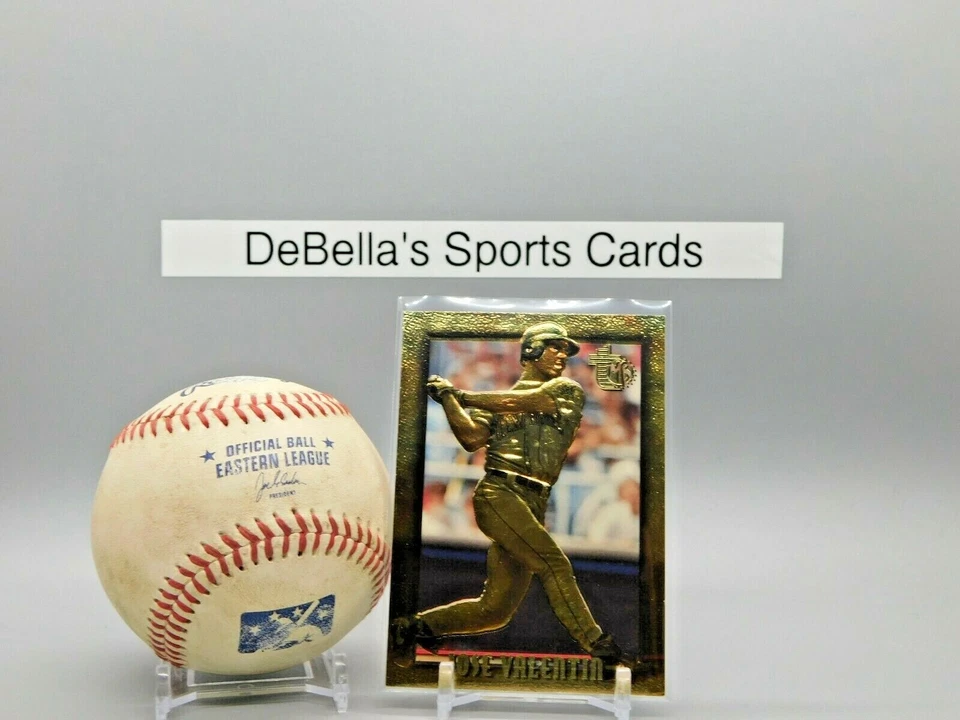 1995 Topps Embossed Golden Idol Jose Valentin #7  - Image 1 of 2