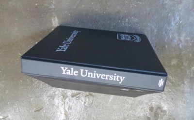 Cuaderno universitario Yale de colección carpeta de 3 anillas azul marino New Haven CT Foto 1 de 3