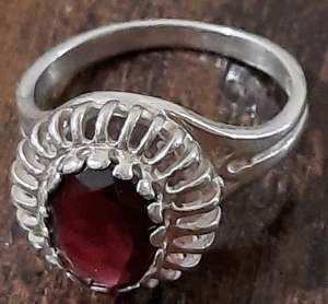 Vintage 925 Sterlingsilber dunkler kirschroter Granat Größe 6 Ring von Miro ~ ovaler Stein - Bild 1 von 8
