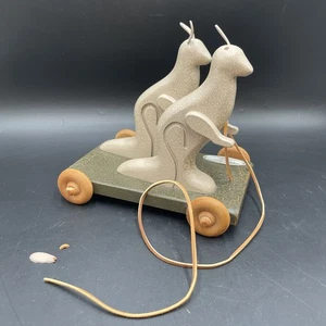 The Workshops of Gerald Henn Känguru Zugspielzeug 8. jährliche Arche Noah Serie 2004 - Bild 1 von 11