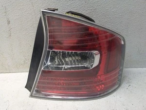 Passenger Right Quarter Panel Mounted Tail Light  for 06-07 Subaru Legacy Sedan - Bild 1 von 12