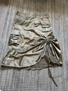 Y2K Seide wie Rüschen Gr. 5/6 olivgrün Utility Cargo Grunge Rock - Bild 1 von 5