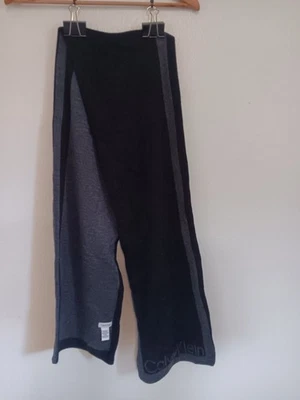 Calvin Klein Men’s Hat And Scarf Set Black And Gray Reversible - Image 1 of 4