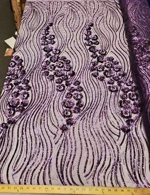 Ciruela Púrpura Floral Lentejuelas Bordado en Malla Baile de graduación Lentejuelas Tela "Lujo Ondulado"  Foto 1 de 4