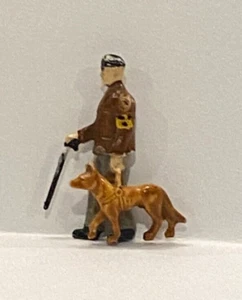 Siku V Serie Kunststoff 411 Blinder Mann mit Hund 1-1/8" - Bild 1 von 1