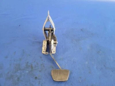 Chevrolet Camaro SS 2010-2015 caja de pedales freno transmisión automática A/T 2480 Foto 1 de 4