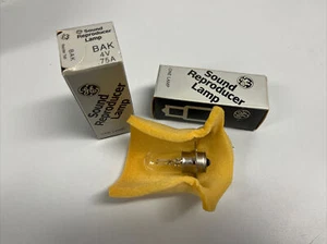 GE SOUND REPRODUCER PROJECTOR BULBS BAK 4 V .75 AMPS SILVER BLACK BOX NOS - 2 ct - Picture 1 of 3