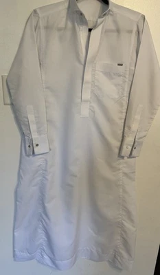 Soub Blanco Decente Paquistaní Boda Eid Fiesta Jilbab/Jubba De Arabia Saudita Foto 1 de 4