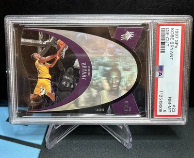 Holograma KOBE BRYANT 1997 SPx Die-Cut novato RC #22 Los Angeles Lakers PSA 8 - Imagem 1 de 3