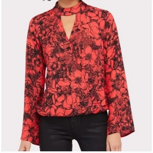 Evereve Allison Joy Charlie Cut Out Top // XS - Bild 1 von 12