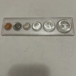 Juego de 6 monedas de plata Canadá 1967 sin circular Royal Canadian Mint Set Whitman Case - Imagen 1 de 13