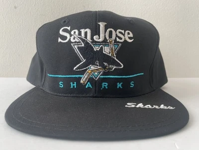 De colección Años 90 San Jose Sharks Snapback Sombrero Gemelos Empresas Bill Guión Trasero - SIN USAR Foto 1 de 4