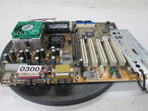 Shuttle AK31V20 Socket 462 Płyta główna - AMD Athlon XP 256 MB - WYBRZUSZONE ZAŚLEPKI - Zdjęcie 1 z 4