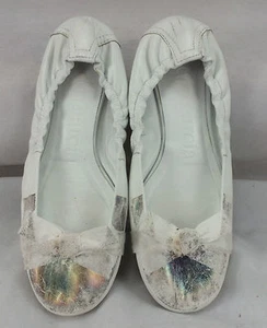 PEDRO GARCIA WHITE BALLET BOW FLATS ELASTIC SPAIN METALLIC RUBBER SOLE SZ 37 - Picture 1 of 7