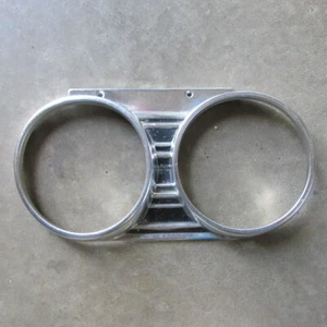 67 1969 CHEVROLET CHEVELLE MALIBU EL CAMINO LEFT ORIGINAL GM HEADLIGHT BEZEL - Picture 1 of 6