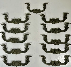 Tiranti a goccia vintage ottone azienda cassettiera set 10 + 1 tirante piccolo abbinato - Foto 1 di 6