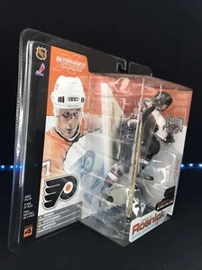 McFarlane Jeremy Roenick Series 4 Flyers Black CHASER Variant Action Figure - Picture 1 of 10
