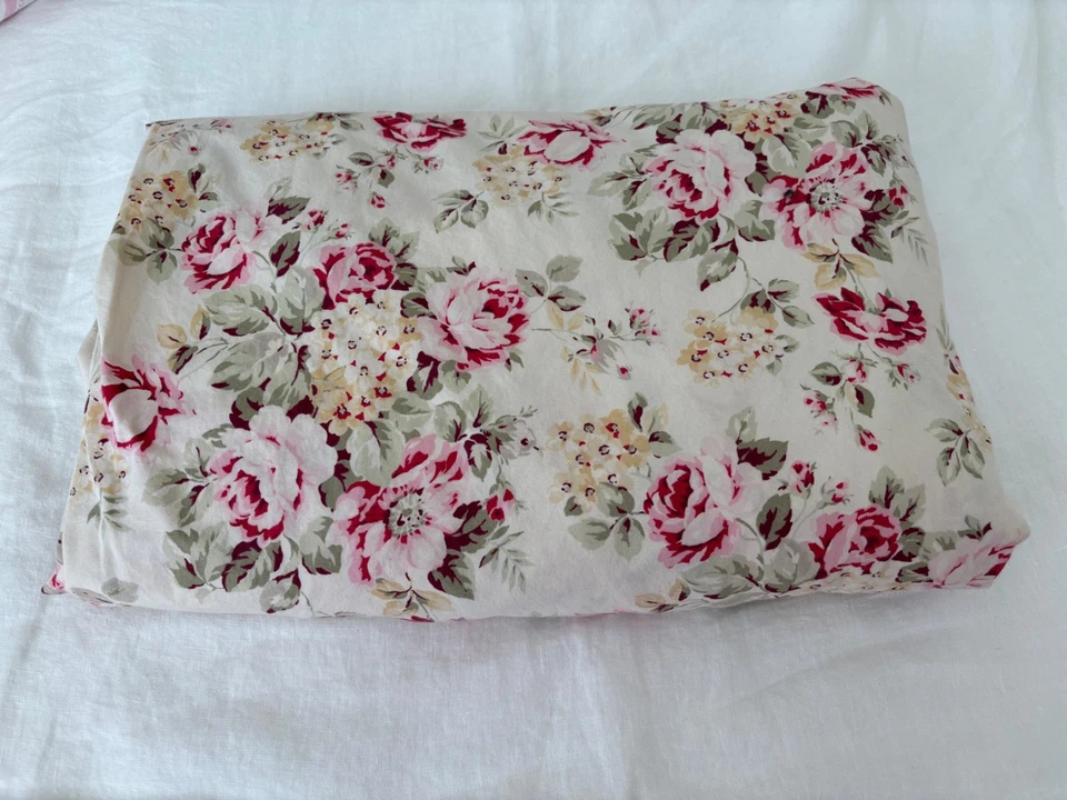 Edredón Shabby Chic Couture Rachel Ashwell Cluster rosa crema doble Foto 1 de 4