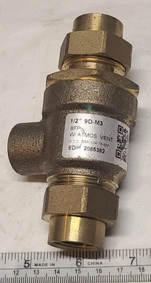 Watts 1/2” 9D-M3  BackFlow Preventer Valve With Atmospheric Vent 1/2 Female NPT - Image 1 of 4