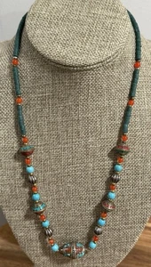 Collana vintage donna corallo turchese tibetano intarsiato perline colori vivaci - Foto 1 di 6