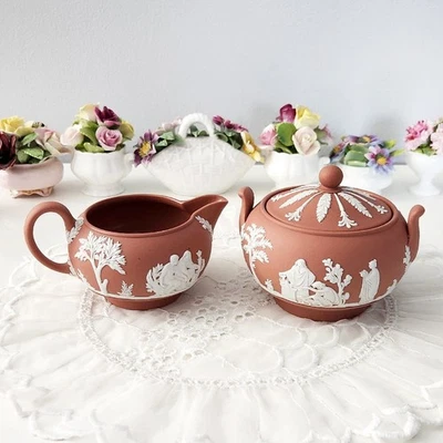 Juego de azucarero y crema Wedgwood Jasperware terracota con tapa - Inglaterra Foto 1 de 4