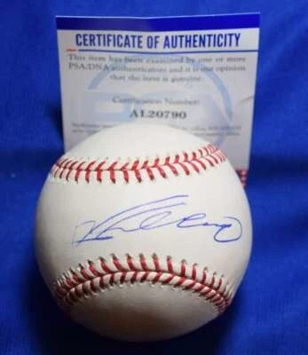 Vladimir Guerrero PSA DNA Autograph Major League OML Signed Baseball - Image 1 of 2