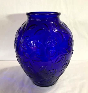 Vintage 6.5 LBS Italian Art Glass Cobalt Blue Floral Leaf Embossed 12” Tall Vase - Picture 1 of 5