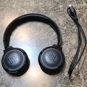 JBL TUNE520BT Cuffie audio Bluetooth on-ear wireless JBLT520BTBLKAM Nero - Foto 1 di 15