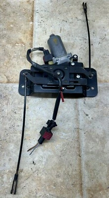 ✅ 95-03  SAAB 9-3 900 FACTORY OEM PASSENGER REAR WINDOW MOTOR 0130821662 - Image 1 of 4