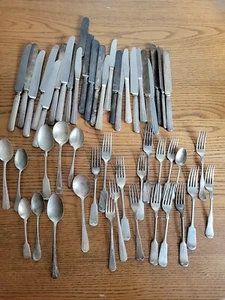 Lote de 50 cubiertos antiguos de plata para violinistas - William Hutton, Wm Roger y otros - Imagen 1 de 12