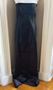 VESTIDO FORMAL DE COLECCIÓN MARIA BIANCA NERO BERENJENA OSCURA SIN TIRANTES TREN REUNIDO GRANDE - Imagen 1 de 10