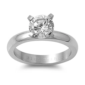 Anillo de acero inoxidable de moda para damas con gema transparente y banda de 5 mm - Imagen 1 de 1
