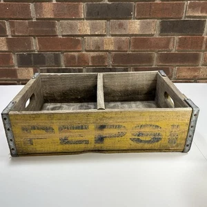 VINTAGE PEPSI WOODEN CRATE - YELLOW/BLUE WITH METAL BANDING - SODA CRATE - Picture 1 of 10
