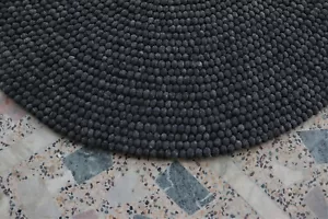 140 cm Diameter gray color carpet felt ball rug-carpet-handmade rug from Nepal - Picture 1 of 7