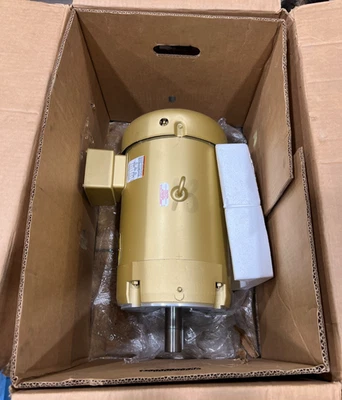 👀NEW BALDOR 7.5 HP ELECTRIC AC MOTOR 230/460 VAC 1770 RPM 213TC FR 3Ø VEM3710T - Image 1 of 4