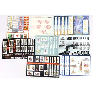 LOT DE BLOCS-FEUILLETS FRANCE ANNÉE 2011-2012 TIMBRES NEUFS** FACIALE 141€ - Picture 1 of 4