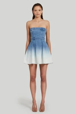 Nuevo con etiquetas Mini Vestido Amanda Uprichard Meryl Denim en Ombre Azul y Blanco | Talla Pequeña Foto 1 de 4