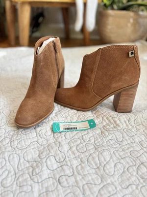 Lucky Brand Women's Suede Bootie/Boots Camel Size 6.5 [COPY] - Image 1 of 4