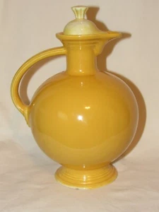 Fiestaware Original Yellow Carafe with Lid 1936-46 - Picture 1 of 8