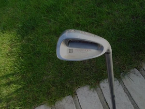 LADIES WILSON DEEP RED FAT SHAFT SAND WEDGE 57* GRAPHITE LADIES FLEX - Picture 1 of 12