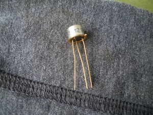 SF 129, Transistor, Metallkappe - Bild 1 von 1