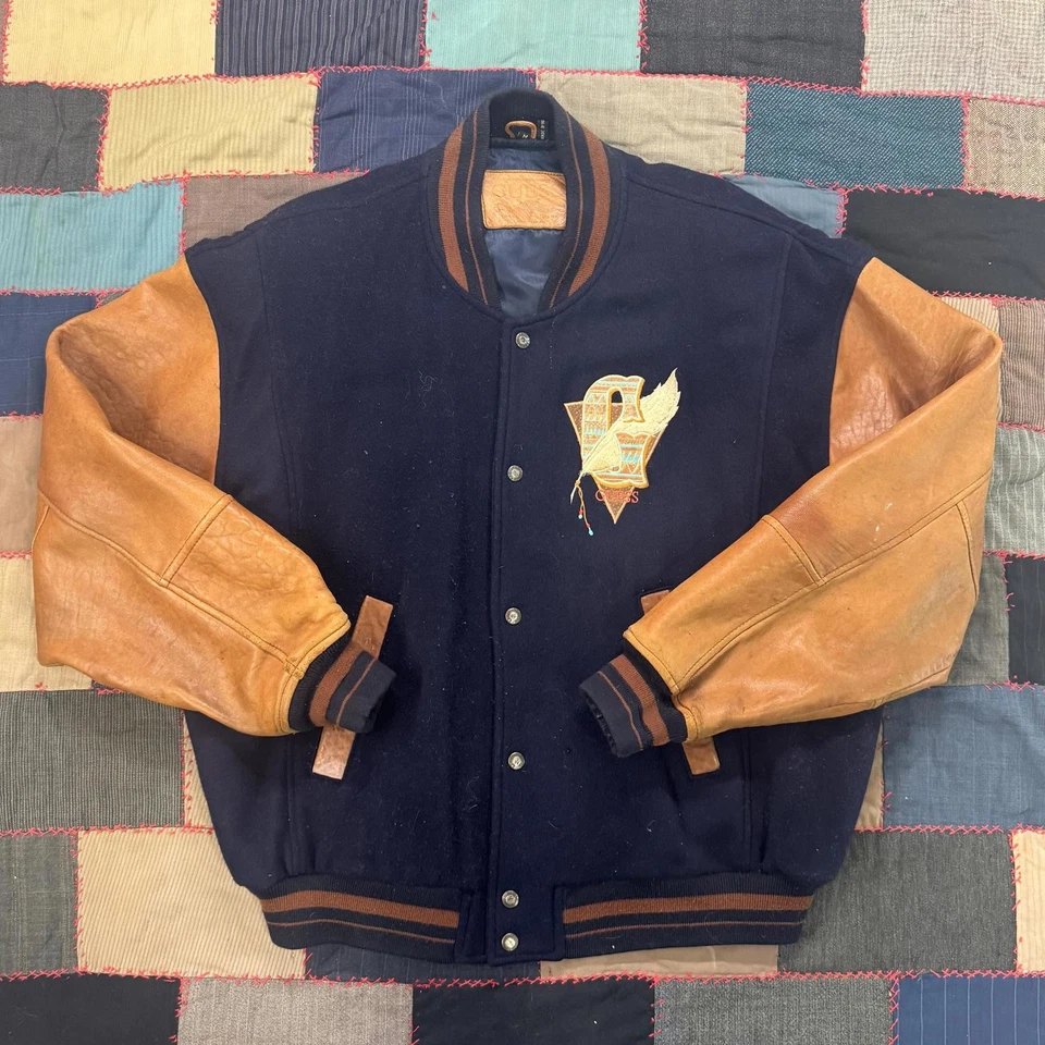 Chaqueta Azteca Cabeza India Universitaria Cuero Marrón Lana Azul Años 90 Guess Talla M Foto 1 de 4